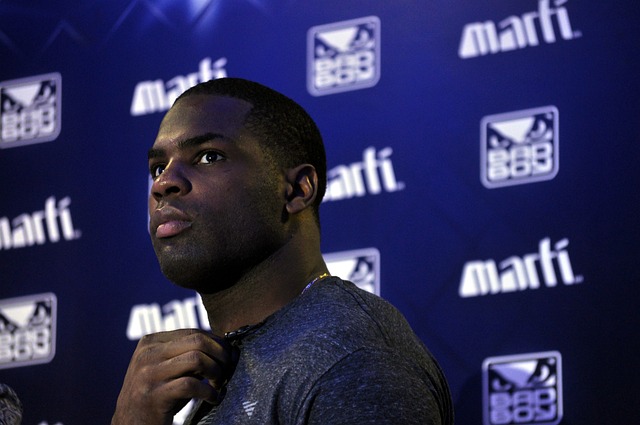 更深层次地 更深层次地